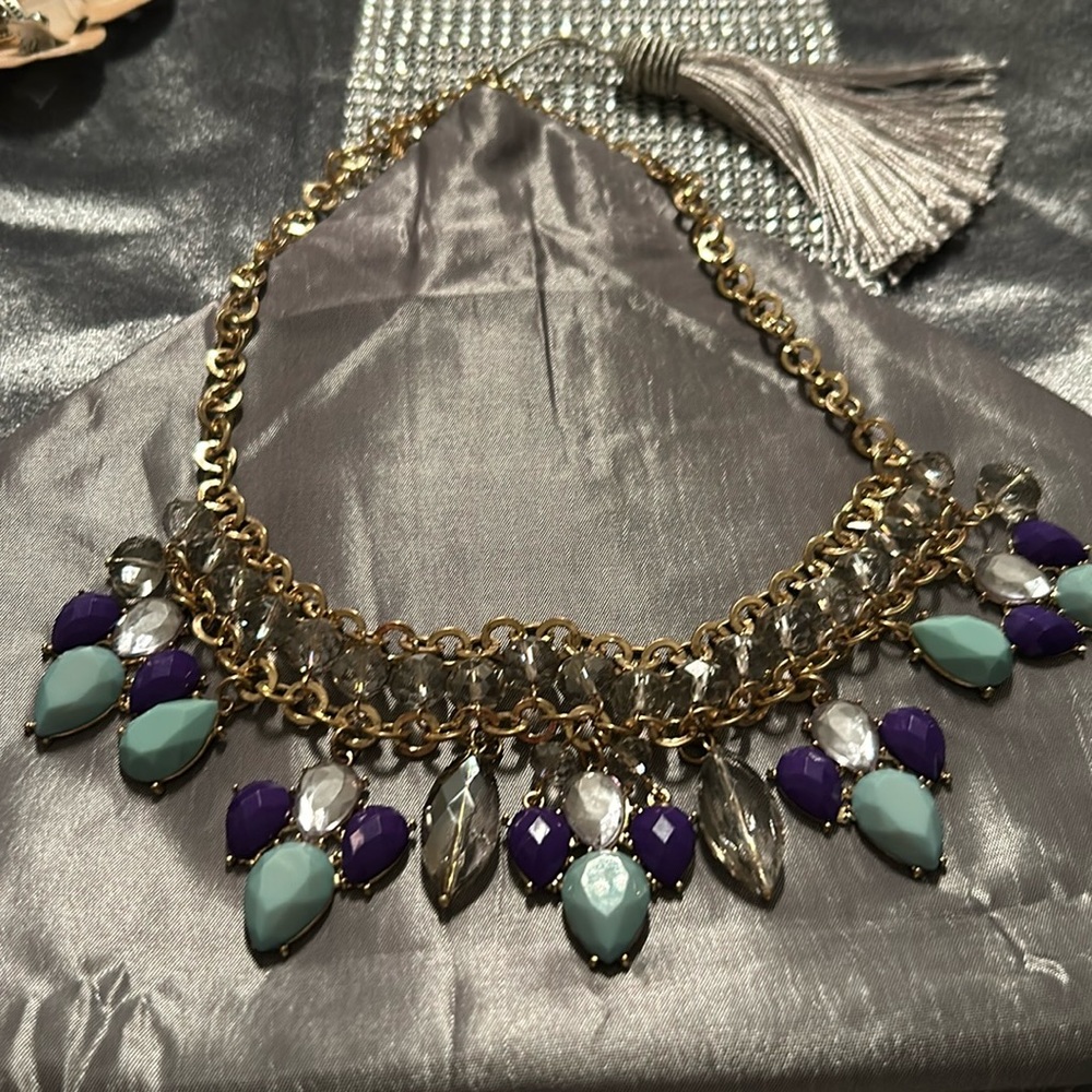 Hanging neckless . Multi color stone